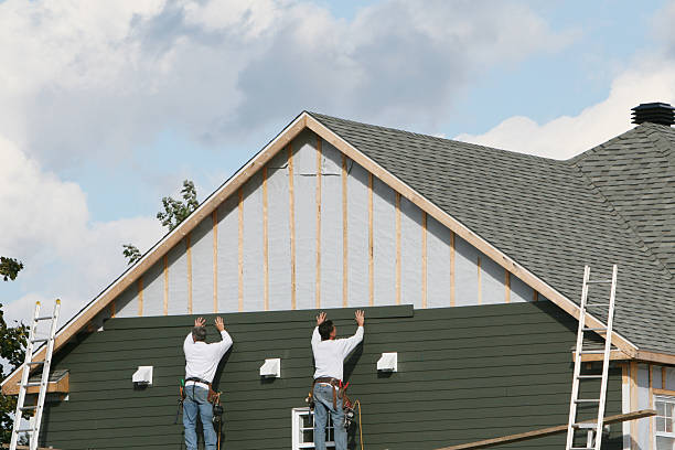 Professional Fiber Cement Siding technician working in Long Creek, IL